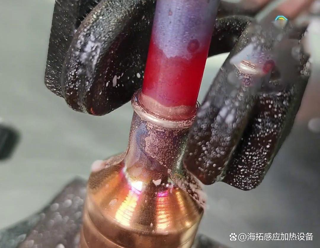 高頻焊機(jī)在制冷設(shè)備配件生產(chǎn)中的應(yīng)用與優(yōu)勢(shì)